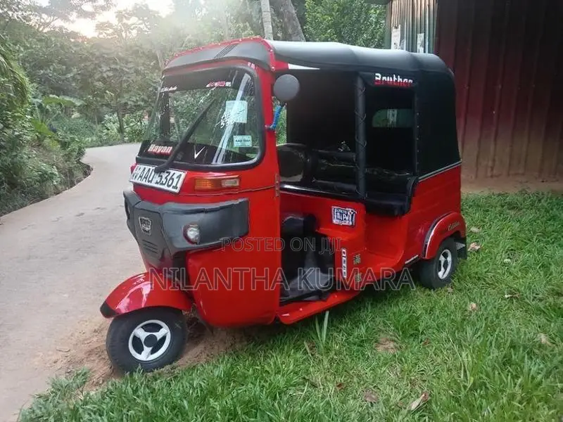 Bajaj RE 2014