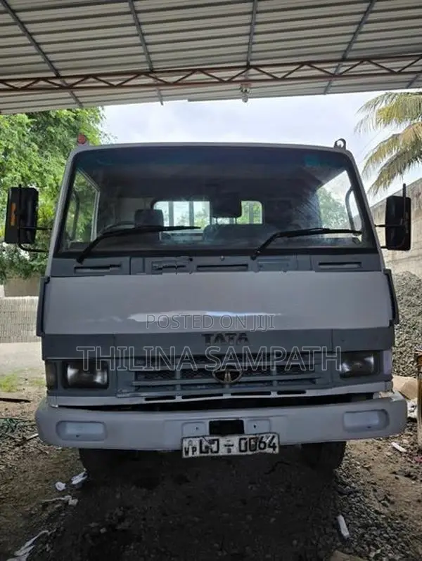 Tata LPT 2011