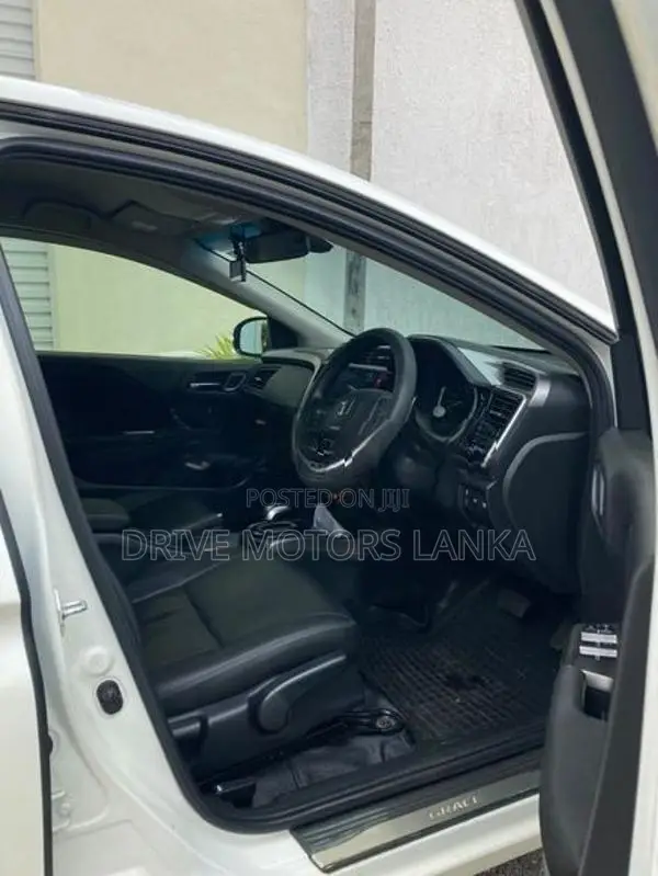 Toyota Raize Z 1200c Petrol 2024