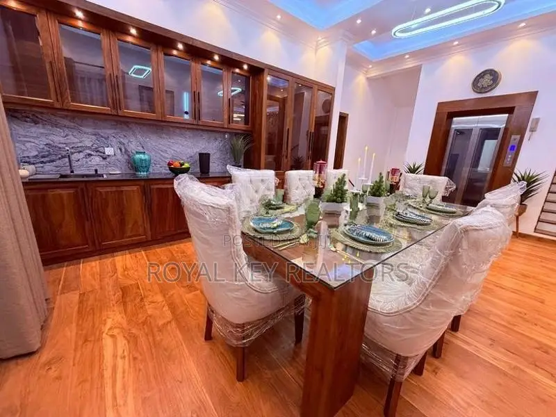 04 Bedroom Fully Furnished House for Sale in Baththaramulla