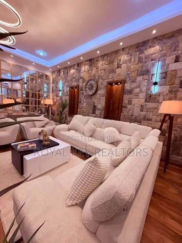 04 Bedroom Fully Furnished House for Sale in Baththaramulla