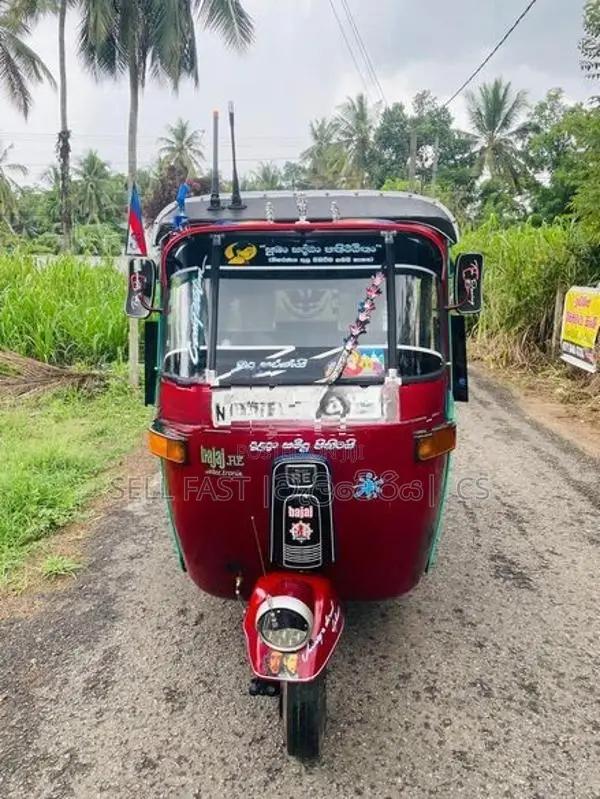 Bajaj RE 2004