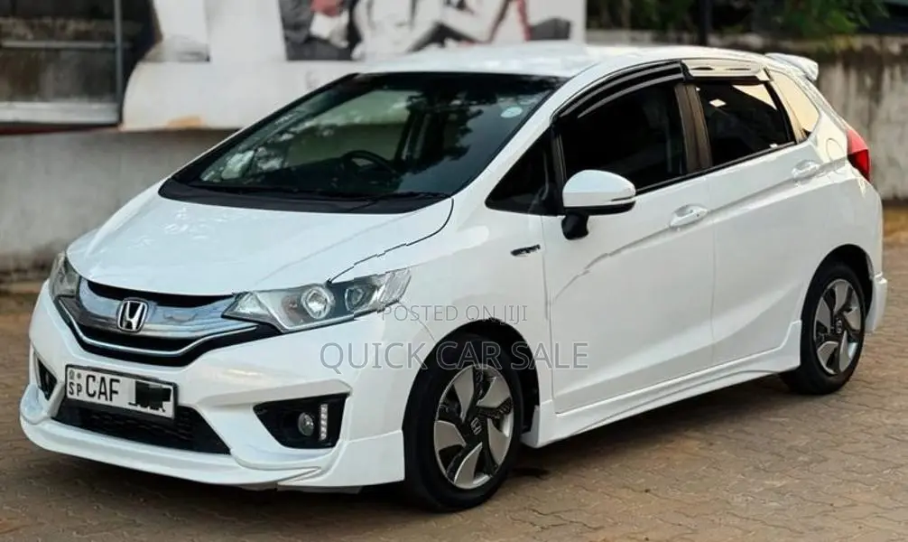 Honda Fit GP5 2013