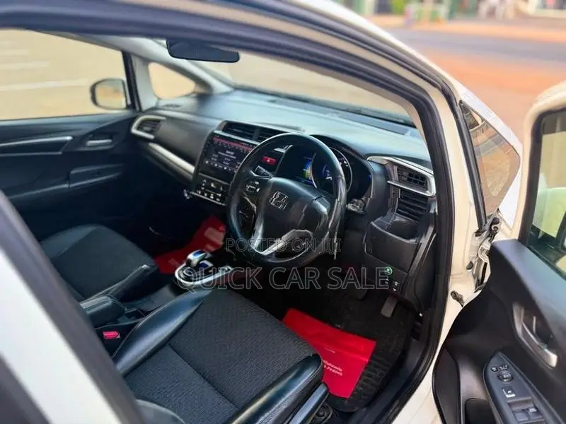 Honda Fit GP5 2013