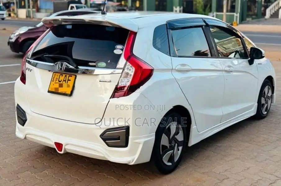 Honda Fit GP5 2013