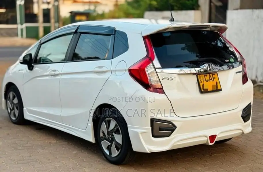 Honda Fit GP5 2013
