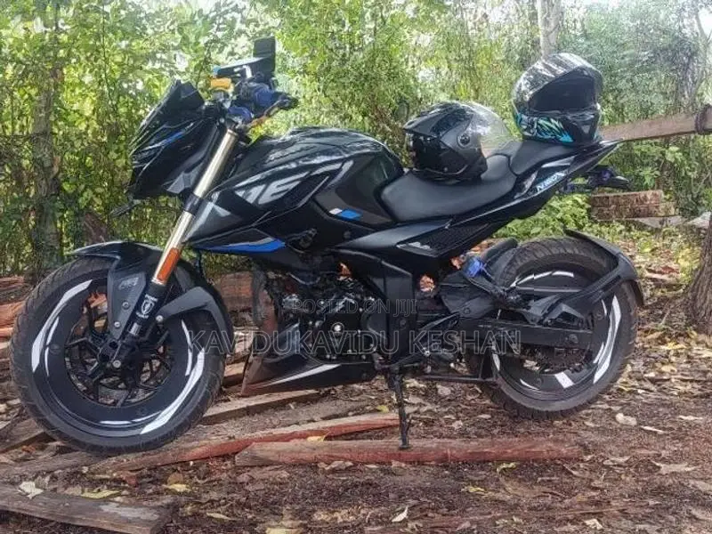Bajaj Pulsar N160 2025