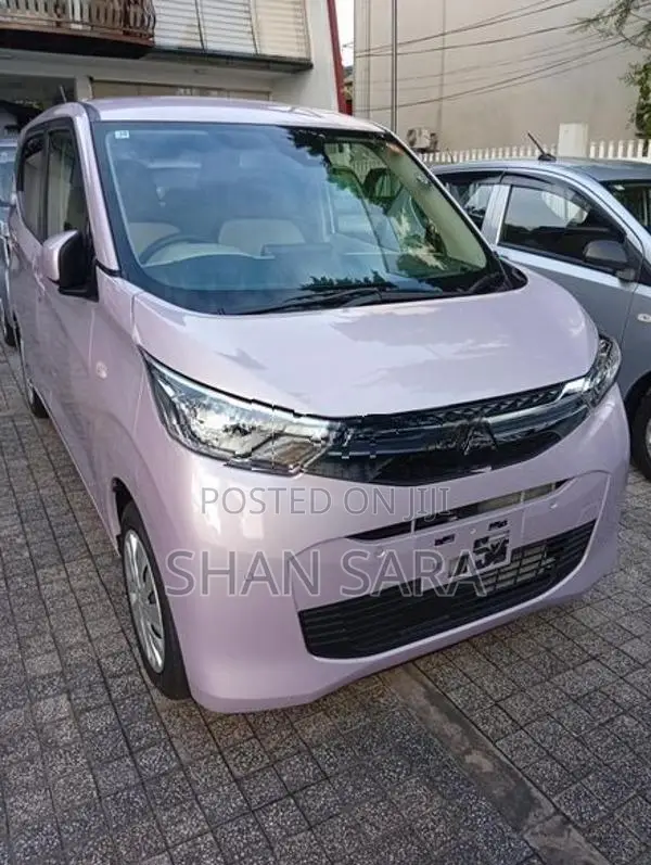 Mitsubishi eK Wagon 2025