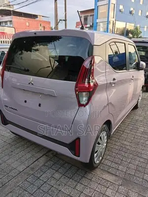 Mitsubishi eK Wagon 2025