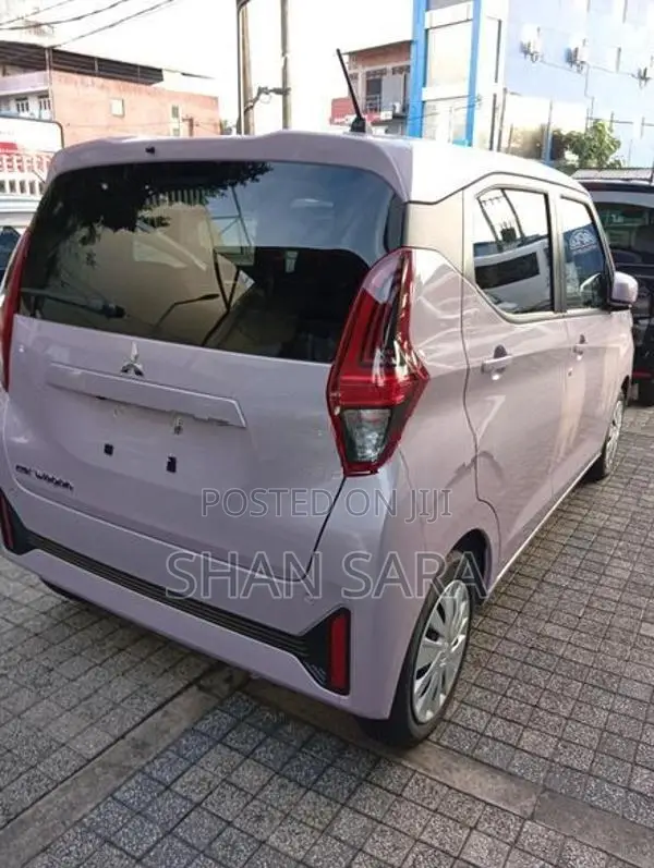 Mitsubishi eK Wagon 2025