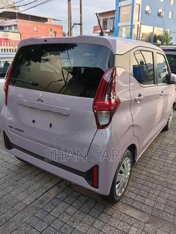 Mitsubishi eK Wagon 2025