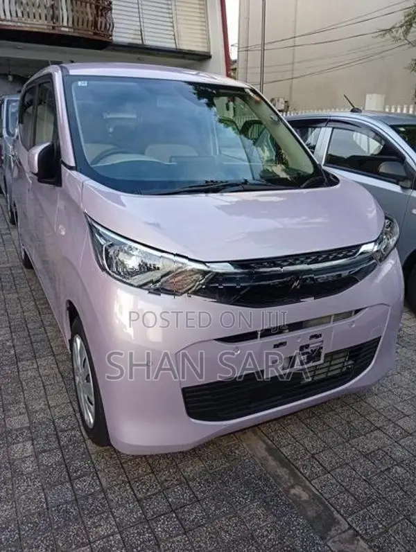 Mitsubishi eK Wagon 2025