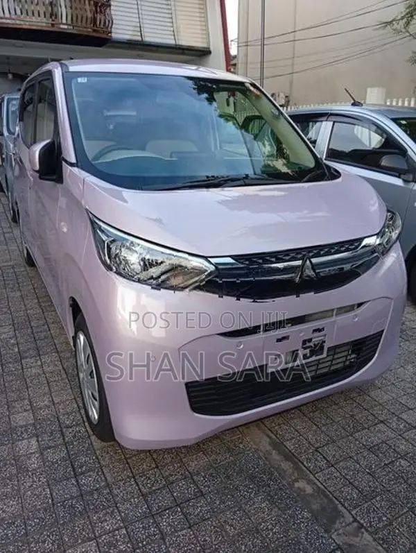 Mitsubishi eK Wagon 2025