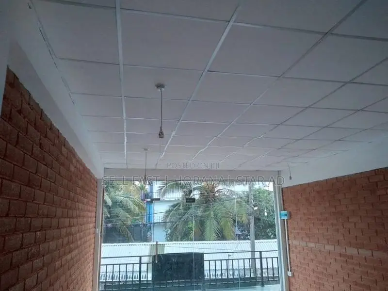 හොරණින් වාණිජමය වෙළඳ පියසක්