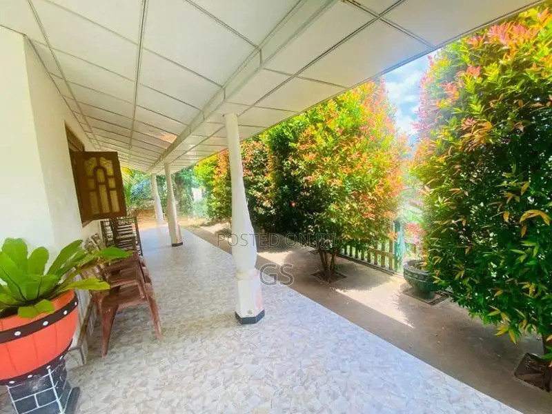 House for Sale in Kamburupitiya