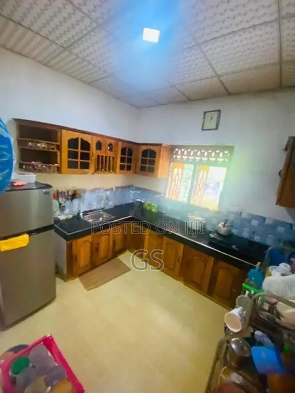 House for Sale in Kamburupitiya