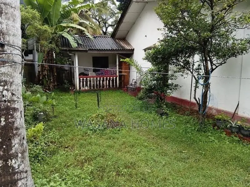 Land with Single Story House for Sale Maharagama
