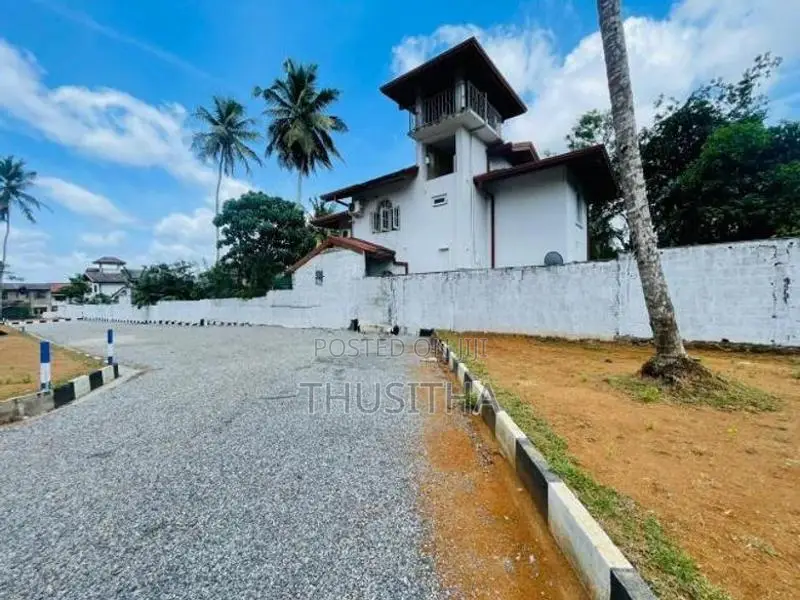 Excellent Land Plot for Sale in Yakkala