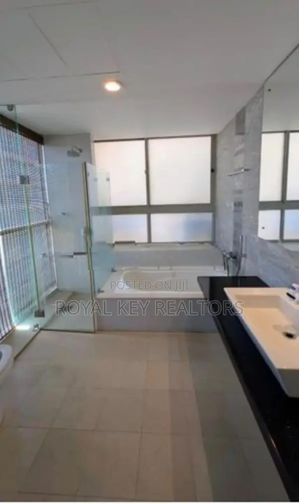 Emperor Residencies 02 Bedroom Furnished Apartment for Rent Colombo 3