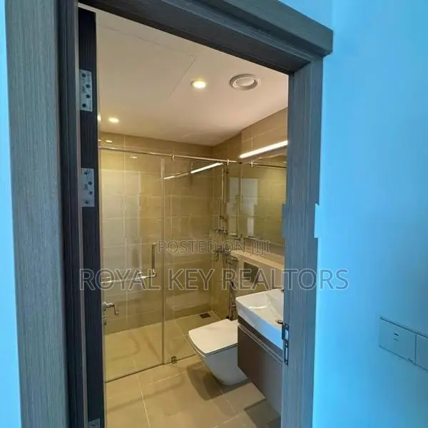 Marina Square 02 Bedroom Unfurnished Apartment for Sale Colombo 15