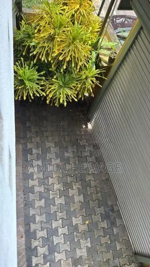 4 Bedroom House with Furnitures for Rent Malabe