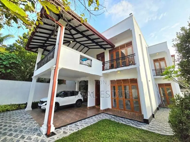 🏡Brand New Luxury 3 Story House For Sale In Piliyandala