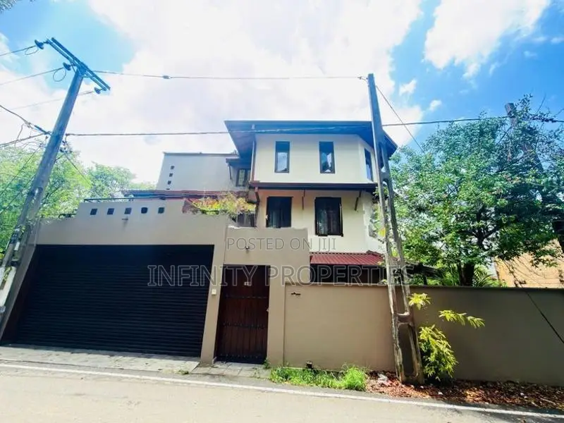 (AF985) 03 Story House With 7.78 P Sale At Udahamulla Nugegoda