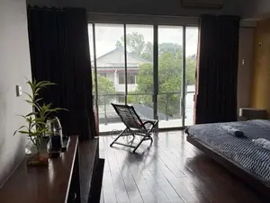 A cozy luxury room for short term/ long term stay - ladies only