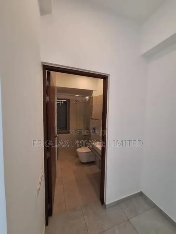 Iconic Galaxy - 03 Rooms Luxury Apartment for Sale EA251
