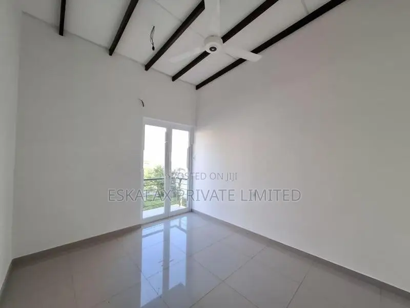 Canterbury Golf 2 Storey Brand New House For Sale in Piliyandala - EH2