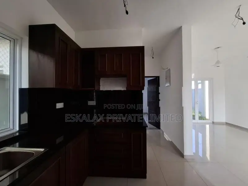 Canterbury Golf 2 Storey Brand New House For Sale in Piliyandala - EH2