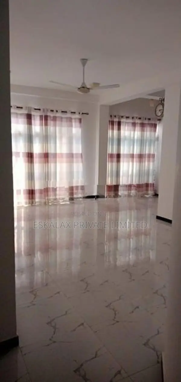 2 Story - 5 rooms House for Sale in Kalubowila, Dehiwala EH313