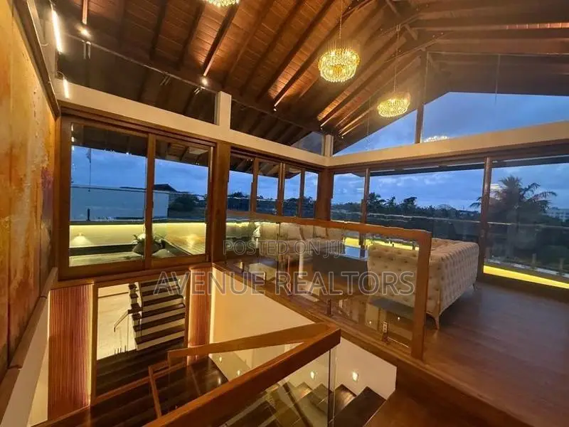 Luxury House for Sale in Jayanthipura, Battaramulla (HS4815)