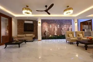 Luxury House for Sale in Jayanthipura, Battaramulla (HS4815)