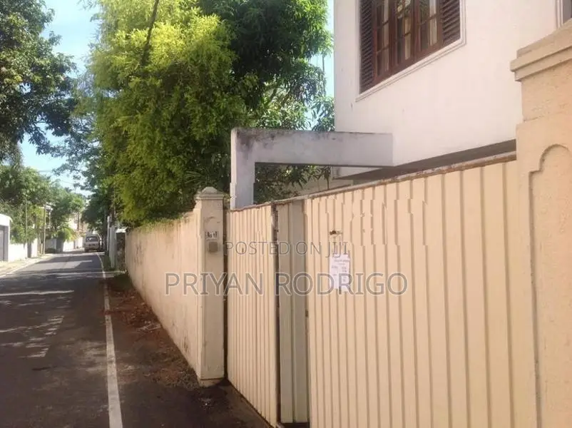 Ratmalana- Maliban Junction 20 Perches of Land with a House for Sale