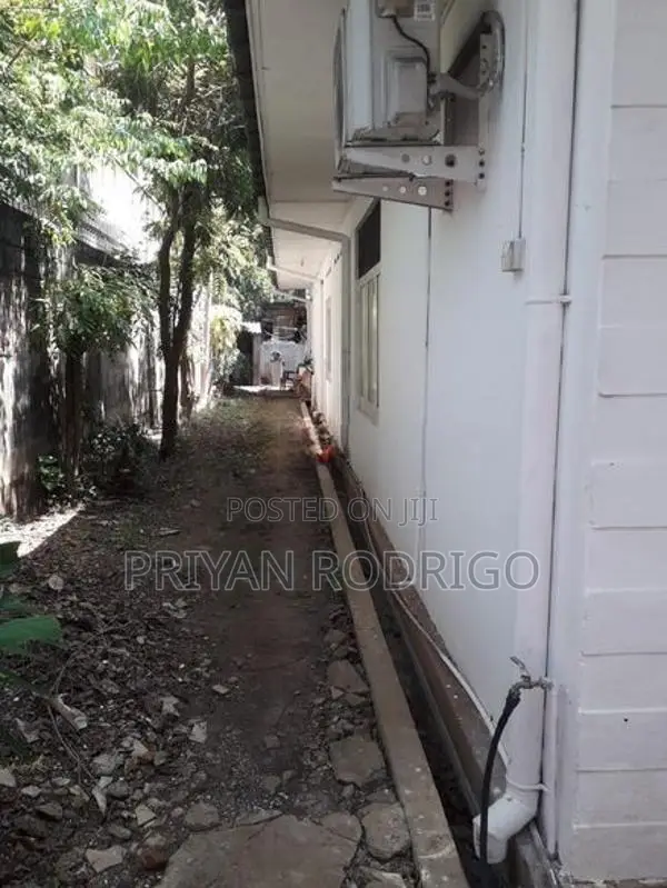 Ratmalana- Maliban Junction 20 Perches of Land with a House for Sale