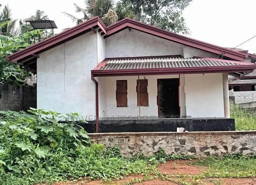 single storey house sale Ja ela - 17 perches