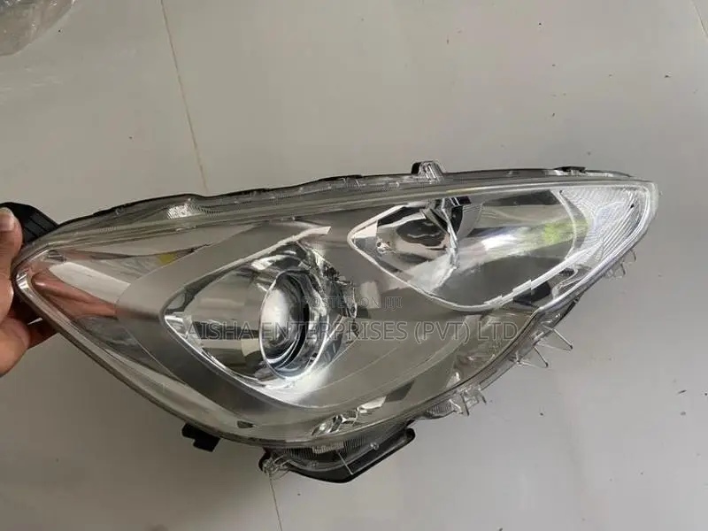 Toyota Aqua X Urban Head Light