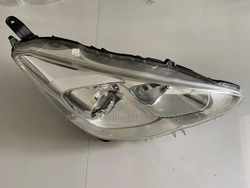 Toyota Aqua X Urban Head Light