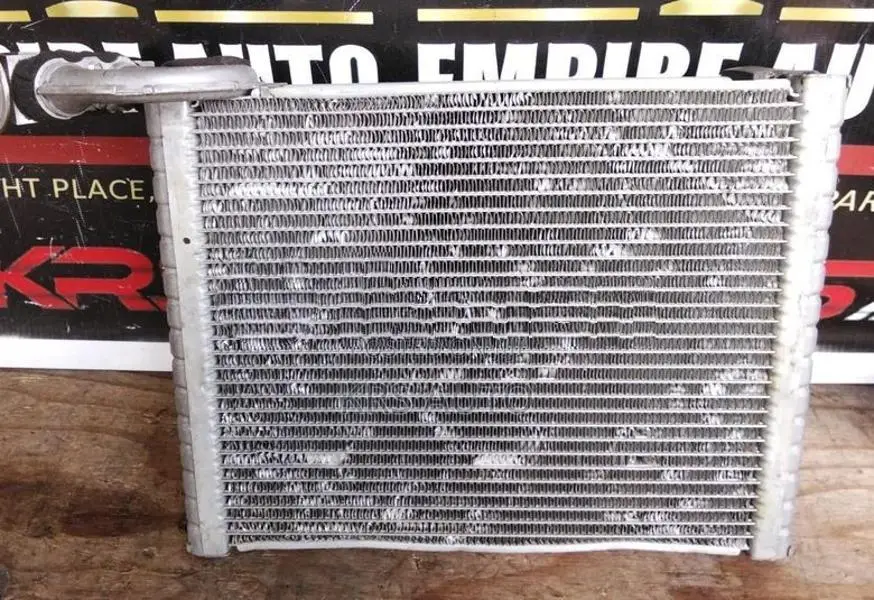 Toyota Belta / Yaris AC Cooler