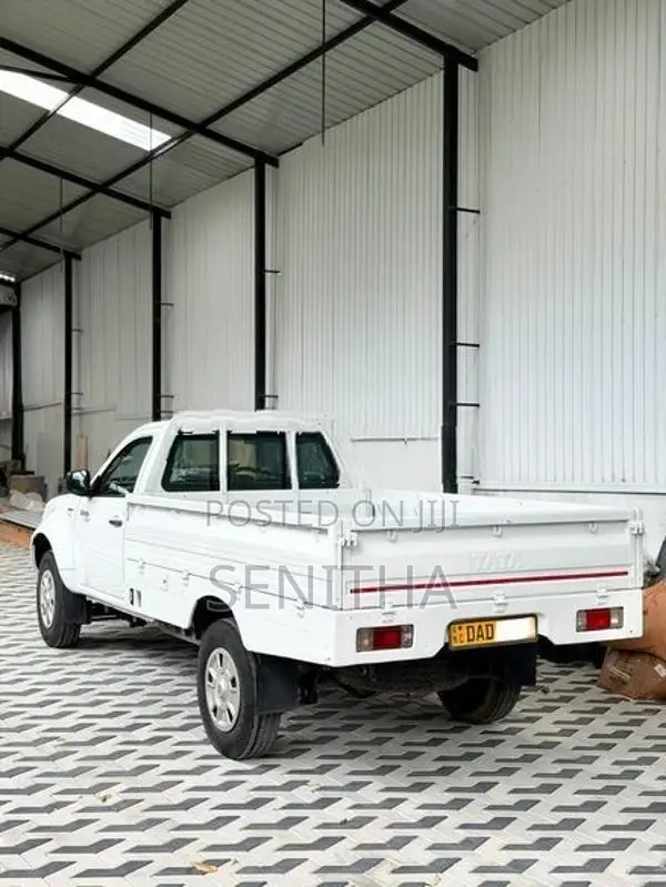 Tata Xenon 41000 km 2016