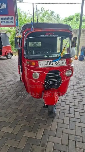 Bajaj RE 4Stroke 2015