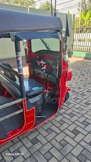 Bajaj RE 4 Stroke 2015
