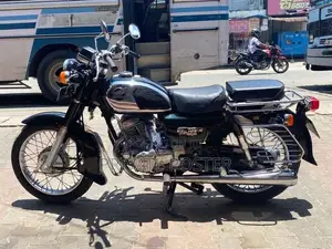 Honda Benly CD125 Bike 1995