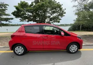 Toyota Vitz 2015