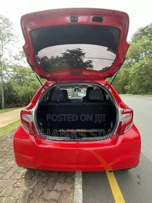 Toyota Vitz 2015