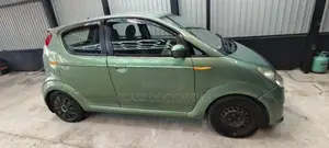 Subaru R2 2004