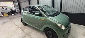 Subaru R2 2004