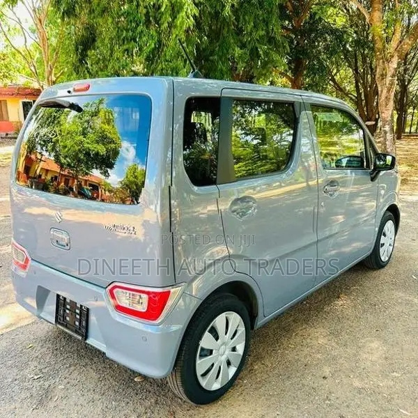 Suzuki Wagon R FX 2024