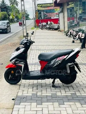 Yamaha Ray ZR 2017